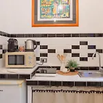 Séjour chez l'habitant Stanza Comoda E Silenziosa Con Bagno Privato E Area Lavoro E Relax