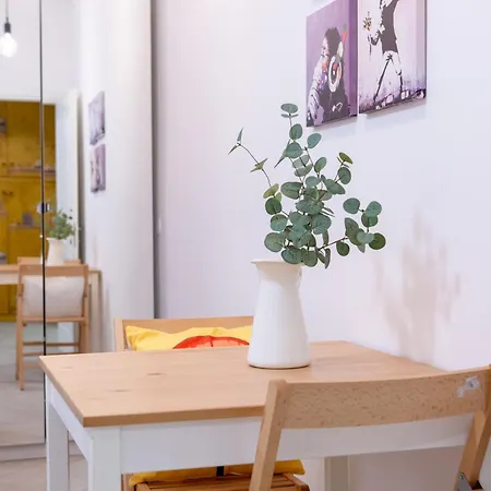 Stanza Comoda E Silenziosa Con Bagno Privato E Area Lavoro E Relax Проживание в семье