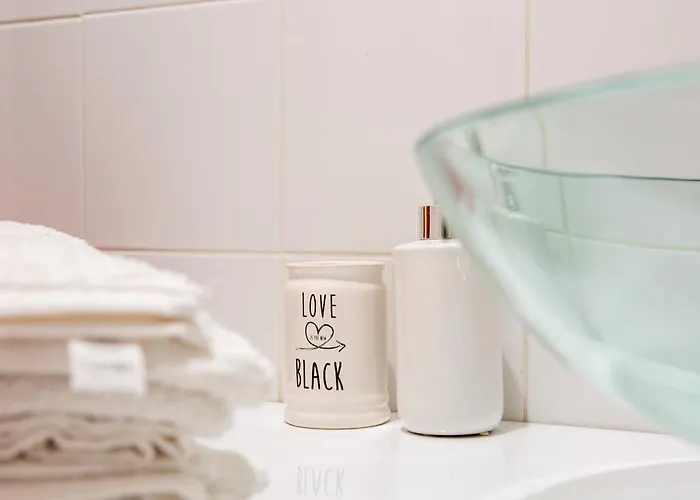 Stanza Comoda E Silenziosa Con Bagno Privato E Area Lavoro E Relax Accommodatie bij particulieren Rome