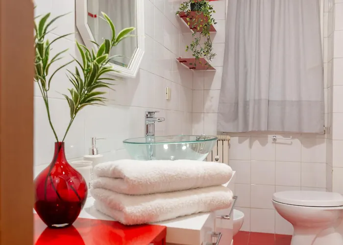 Stanza Comoda E Silenziosa Con Bagno Privato E Area Lavoro E Relax