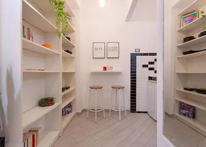 Stanza Comoda E Silenziosa Con Bagno Privato E Area Lavoro E Relax * Roma