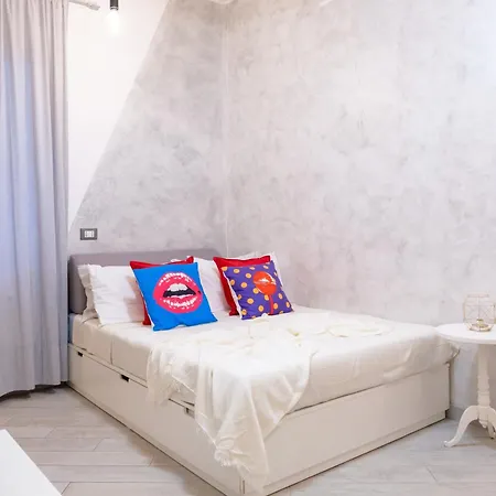 Stanza Comoda E Silenziosa Con Bagno Privato E Area Lavoro E Relax Homestay *